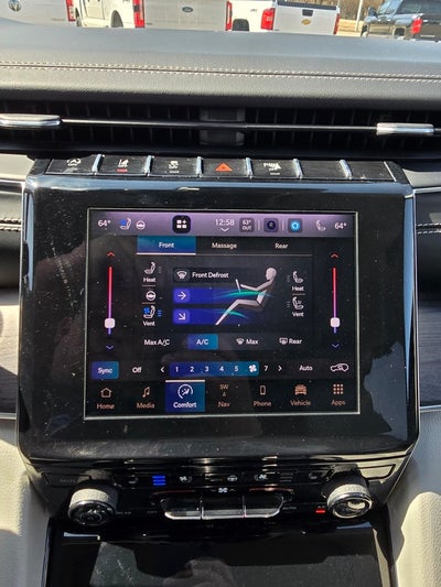 2022 Jeep Grand Cherokee Overland