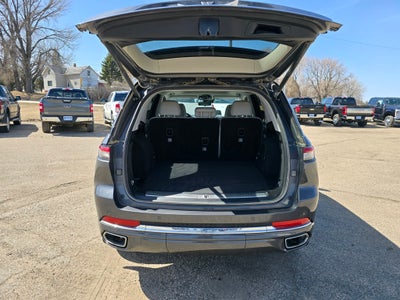 2022 Jeep Grand Cherokee Overland