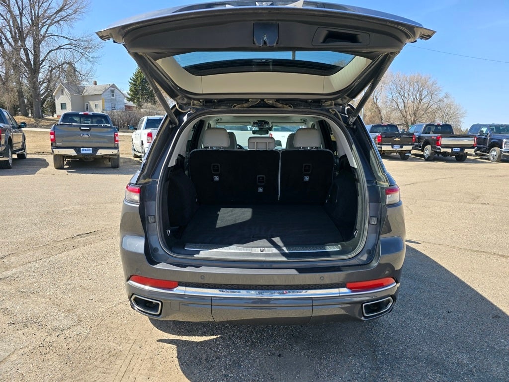 2022 Jeep Grand Cherokee Overland