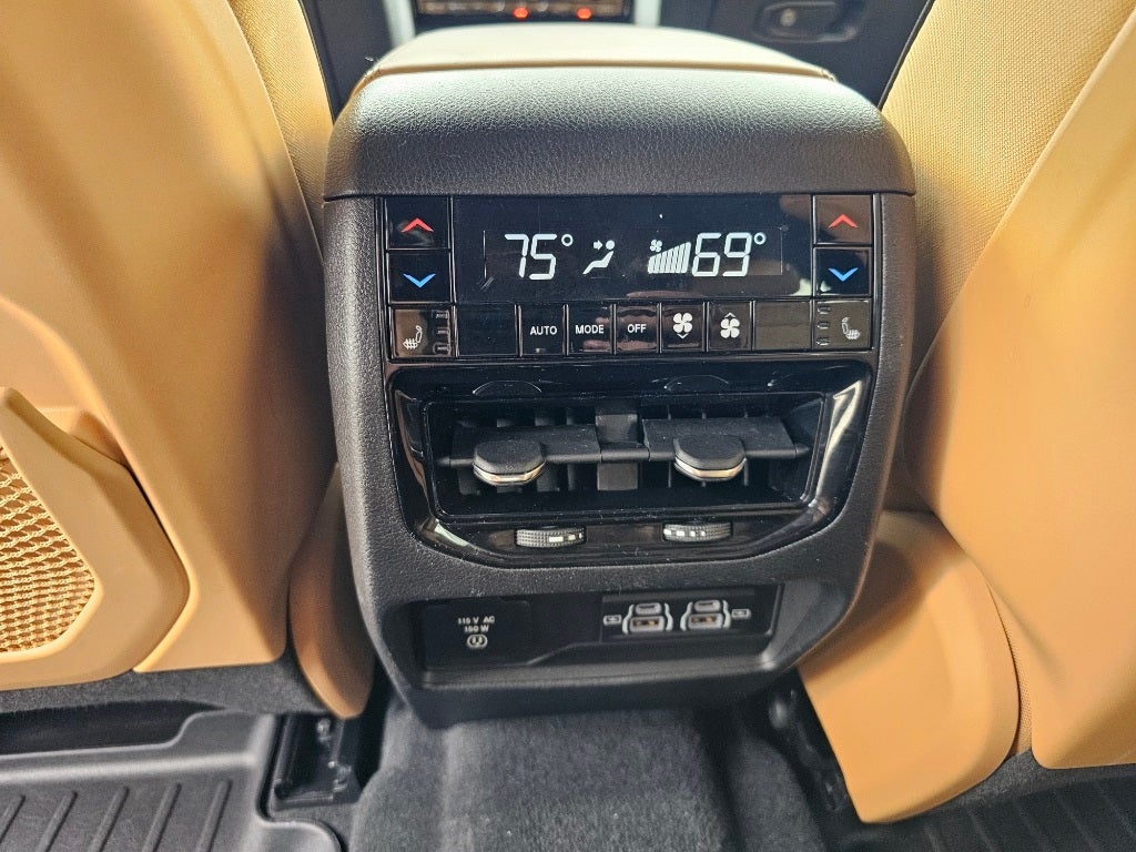 2023 Jeep Grand Cherokee L Summit