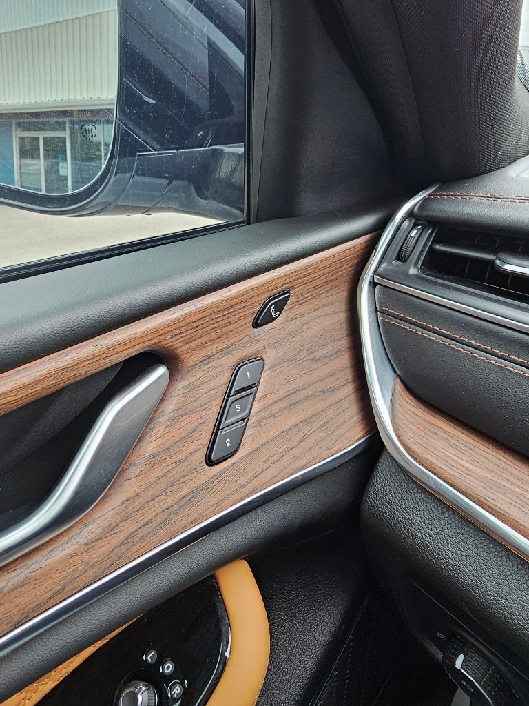 2023 Jeep Grand Cherokee L Summit