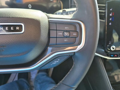 2024 Jeep Wagoneer L Base