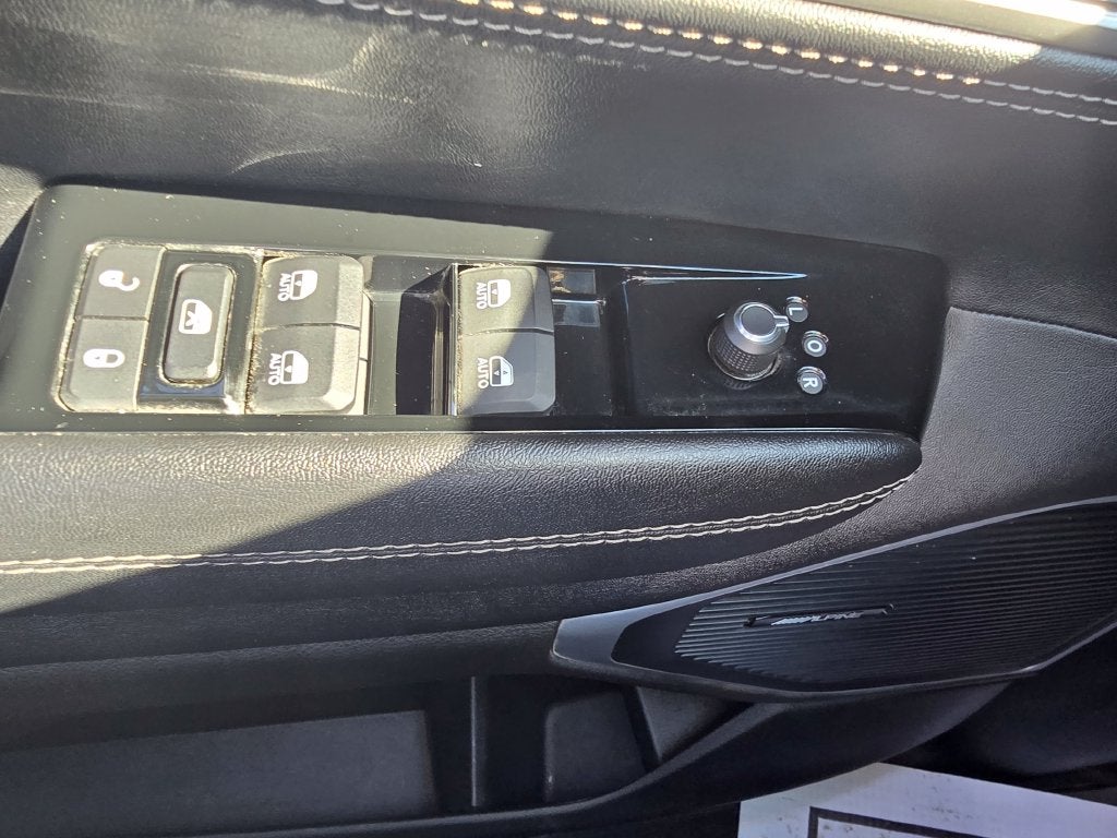 2024 Jeep Wagoneer L Base