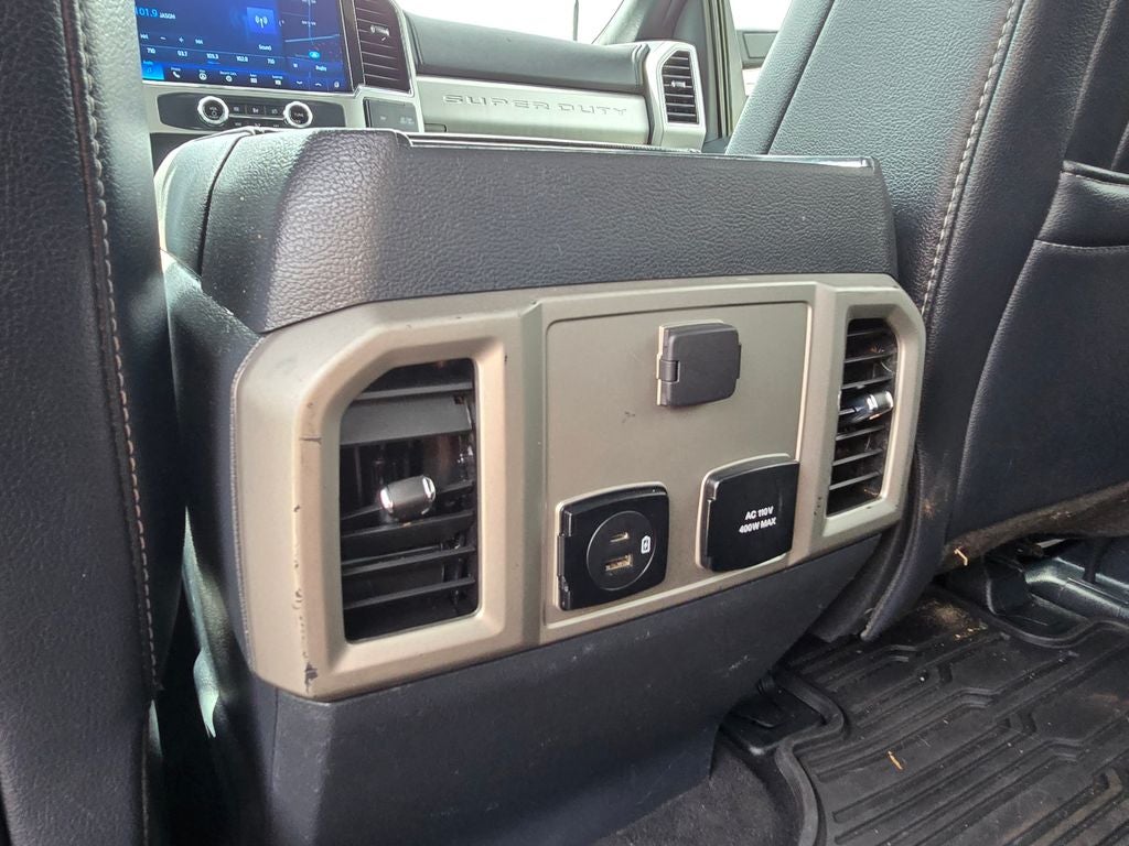 2022 Ford F-350SD Lariat