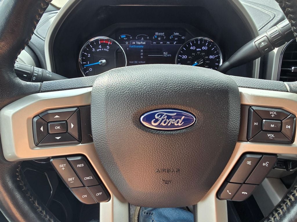 2022 Ford F-350SD Lariat