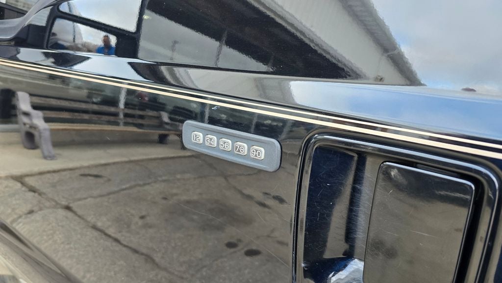 2008 Ford F-350SD King Ranch DRW