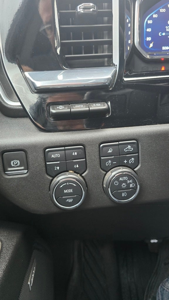 2024 Chevrolet Silverado 3500HD LTZ