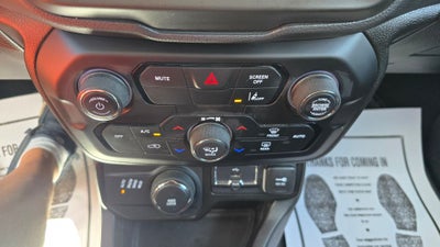 2023 Jeep Renegade Altitude