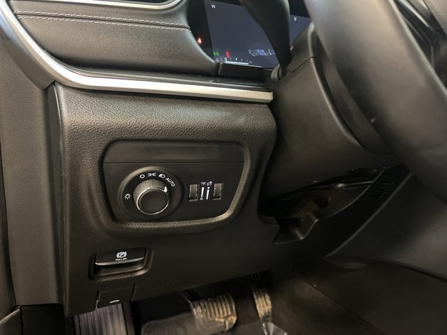 2022 Jeep Grand Cherokee L Altitude