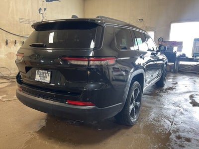 2022 Jeep Grand Cherokee L Altitude
