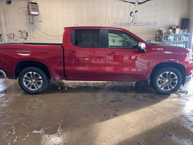 2024 Chevrolet Silverado 1500 LT