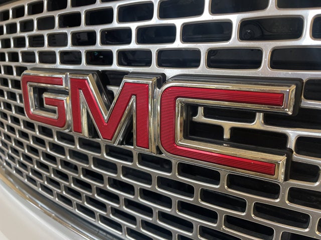 2017 GMC Yukon XL Denali