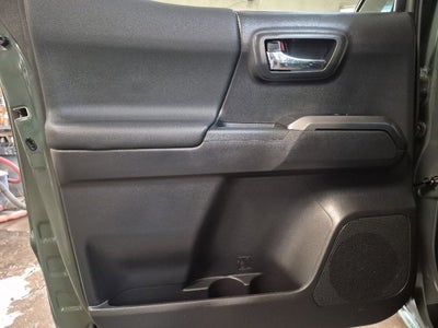 2022 Toyota Tacoma 4WD TRD Off Road