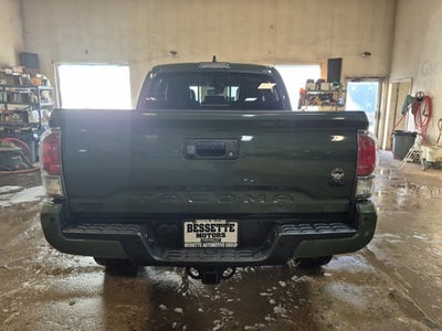 2022 Toyota Tacoma 4WD TRD Off Road
