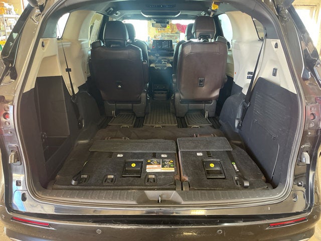 2022 Toyota Sienna Platinum