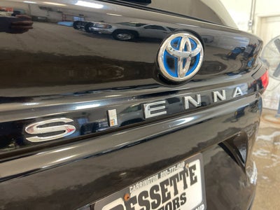 2022 Toyota Sienna Platinum