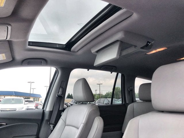 2022 Honda Pilot Touring 7-Passenger