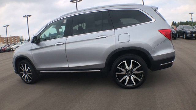2022 Honda Pilot Touring 7-Passenger