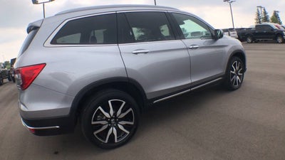 2022 Honda Pilot Touring 7-Passenger