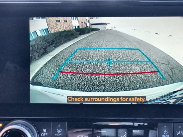 2023 Toyota Highlander Hybrid Bronze Edition