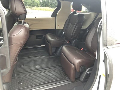 2024 Toyota Sienna Platinum