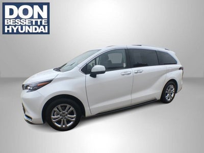 2024 Toyota Sienna Platinum