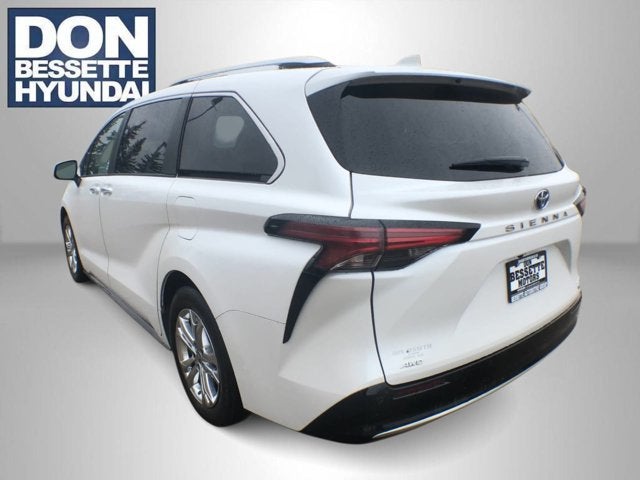 2024 Toyota Sienna Platinum