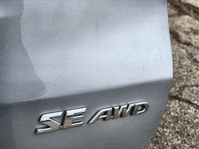 2019 Toyota Highlander Base