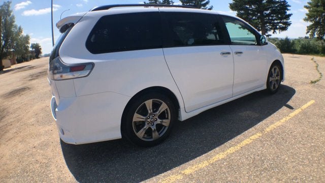 2018 Toyota Sienna Base