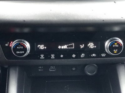 2024 Mitsubishi Outlander Base