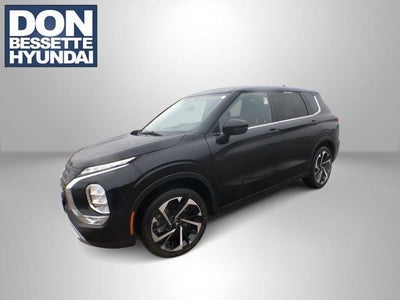 2024 Mitsubishi Outlander Base