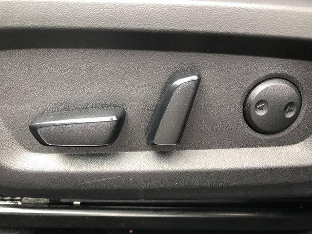 2024 Mitsubishi Outlander Base