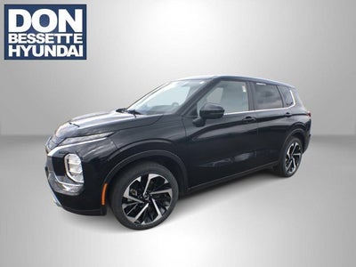 2024 Mitsubishi Outlander Base